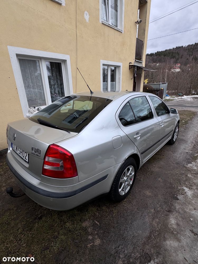 Skoda Octavia 2.0 FSI Ambiente Tiptr - 5