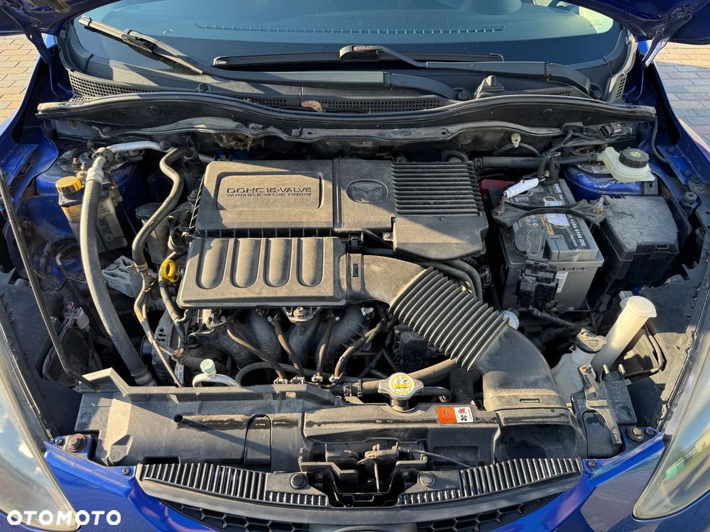 Mazda 2 - 7