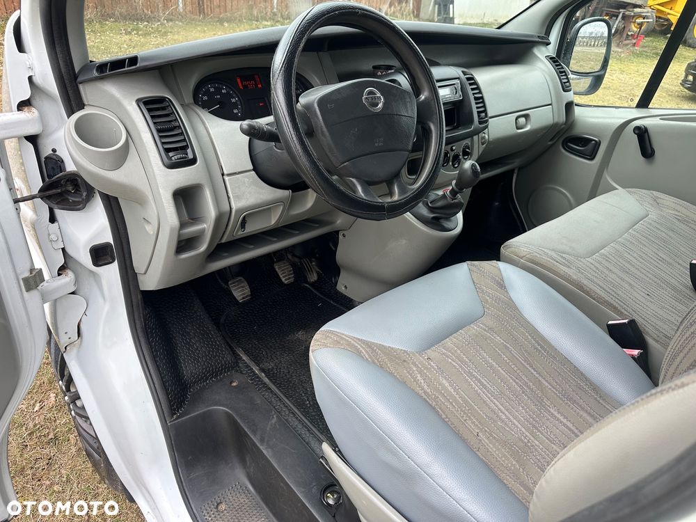 Nissan Primaster - 8