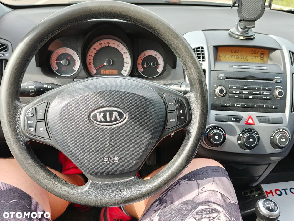 Kia Ceed 1.6 CRDi EX - 17