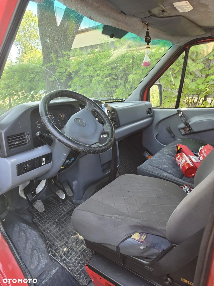 Mercedes-Benz SPRINTER - 11
