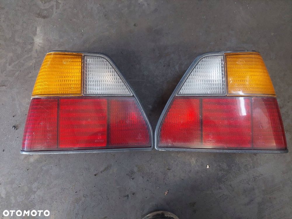 KLAPA BAGAŻNIKA + LAMPY VOLKSWAGEN GOLF II HB 5D - 6