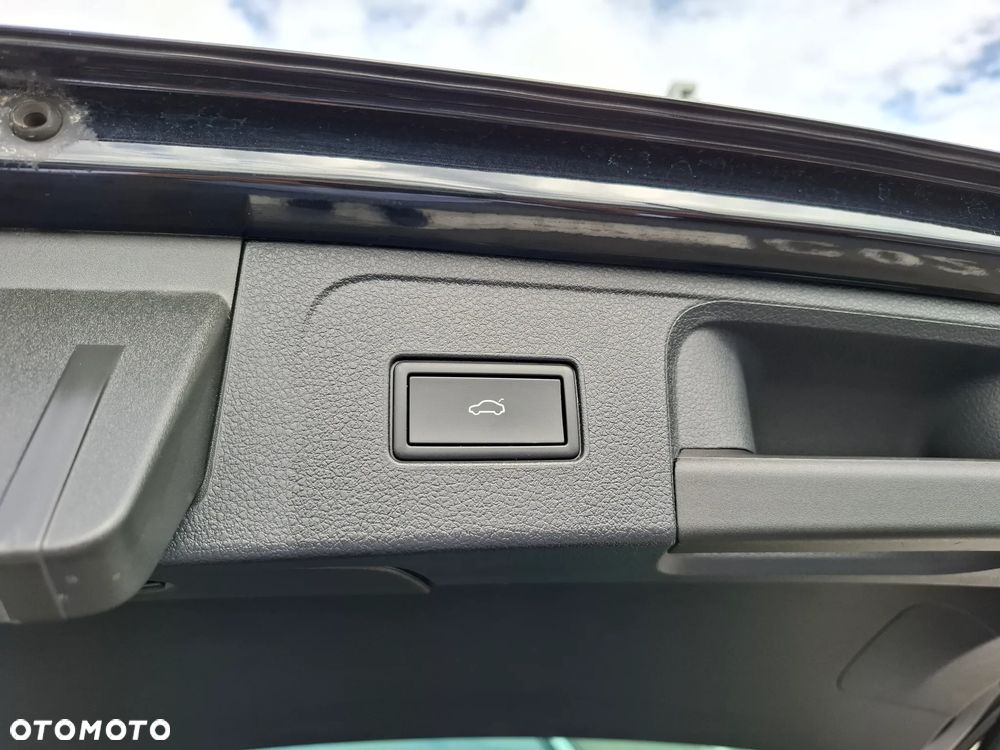 Volkswagen Passat Variant 2.0 TDI EVO Business DSG - 15