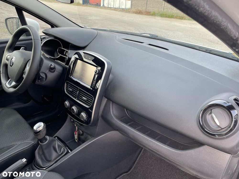 Renault Clio - 15