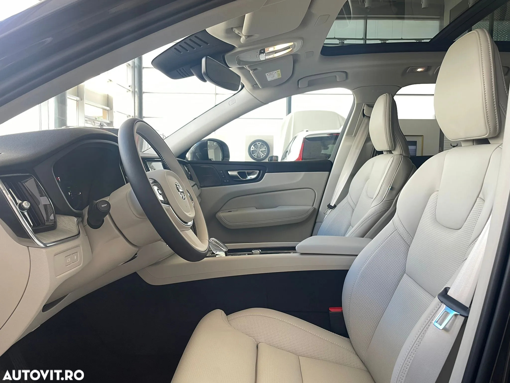 Volvo XC 60 T6 AWD AT PHEV Plus Bright - 9