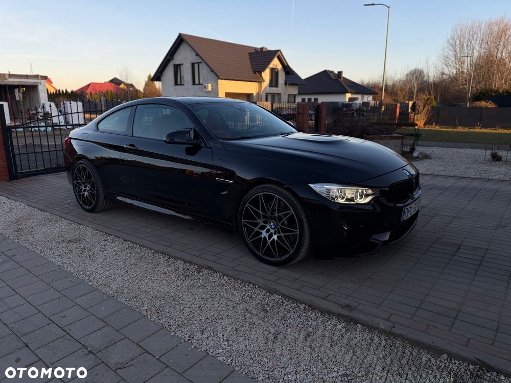 BMW M4 DKG - 3