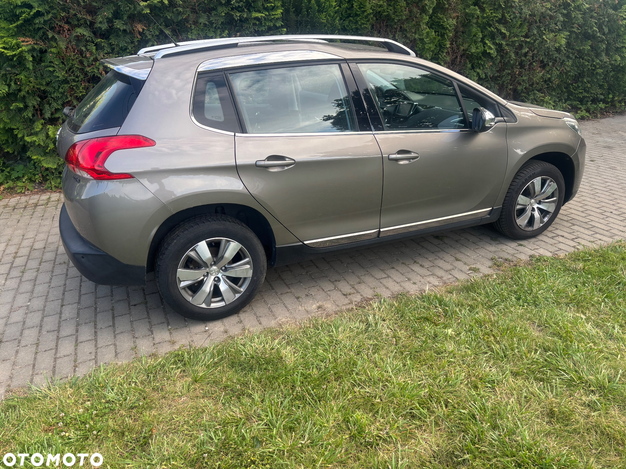 Peugeot 2008 1.2 Pure Tech Active S&S - 2