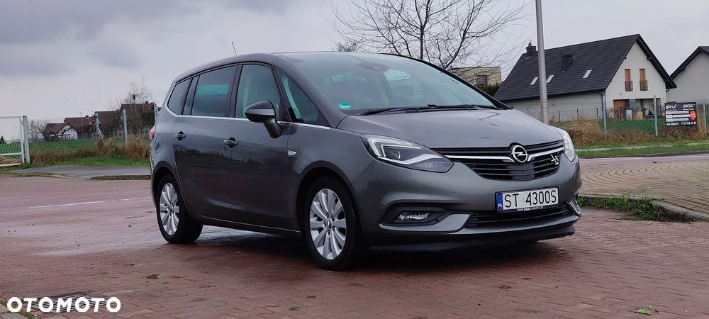 Opel Zafira 2.0 CDTI Cosmo S&S - 2