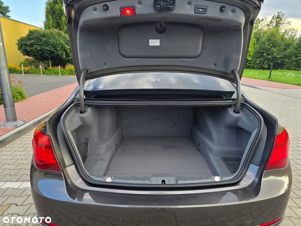 BMW Seria 7 750d xDrive Blue Performance Edition Exclusive - 19