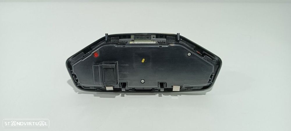 LUZ INTERIOR BMW SERIE 1 LIM. (F40) 118D M SPORT - 4