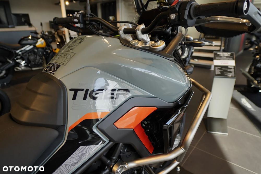 Triumph Tiger - 3