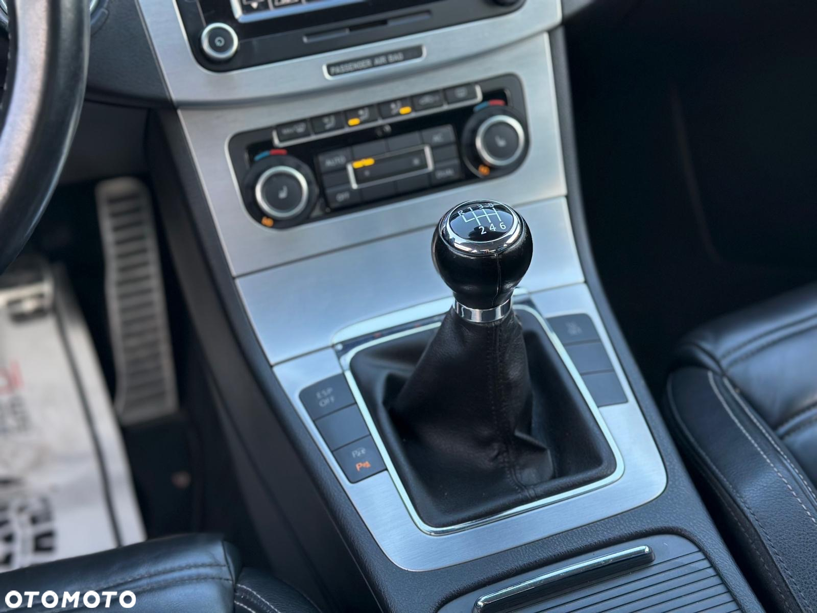 Volkswagen Passat CC - 8