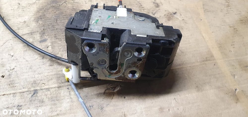 Zamek drzwi lewy przód przedni Nissan Note E11 - 5