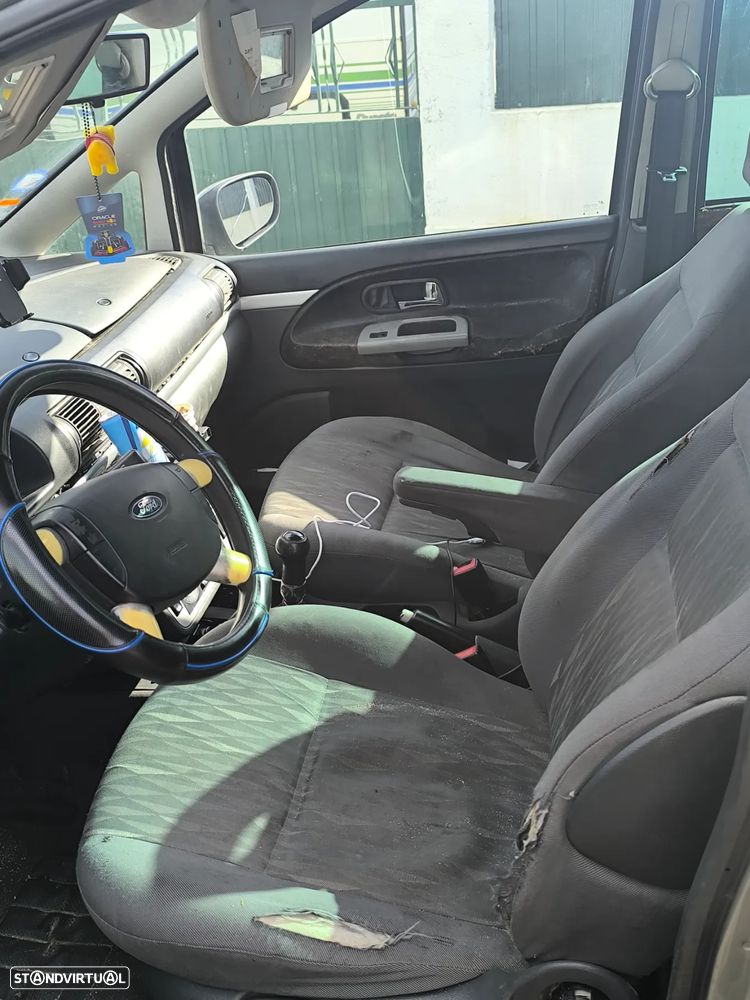 Ford Galaxy TDI Ghia - 6