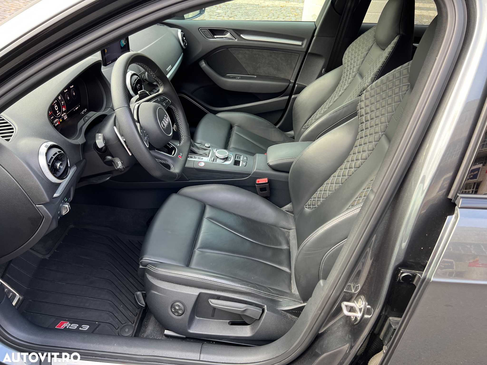 Audi RS3 Sportback TFSI quattro S tronic - 11