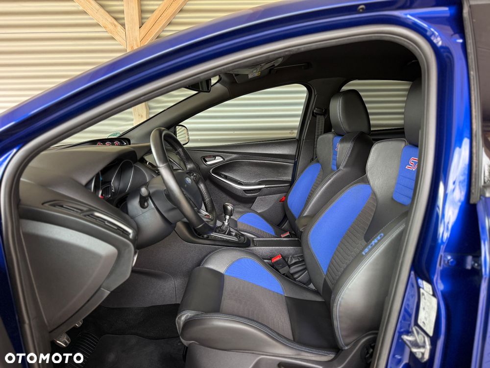 Ford Focus 2.0 EcoBoost ST mit Leder-Sport-Paket - 26