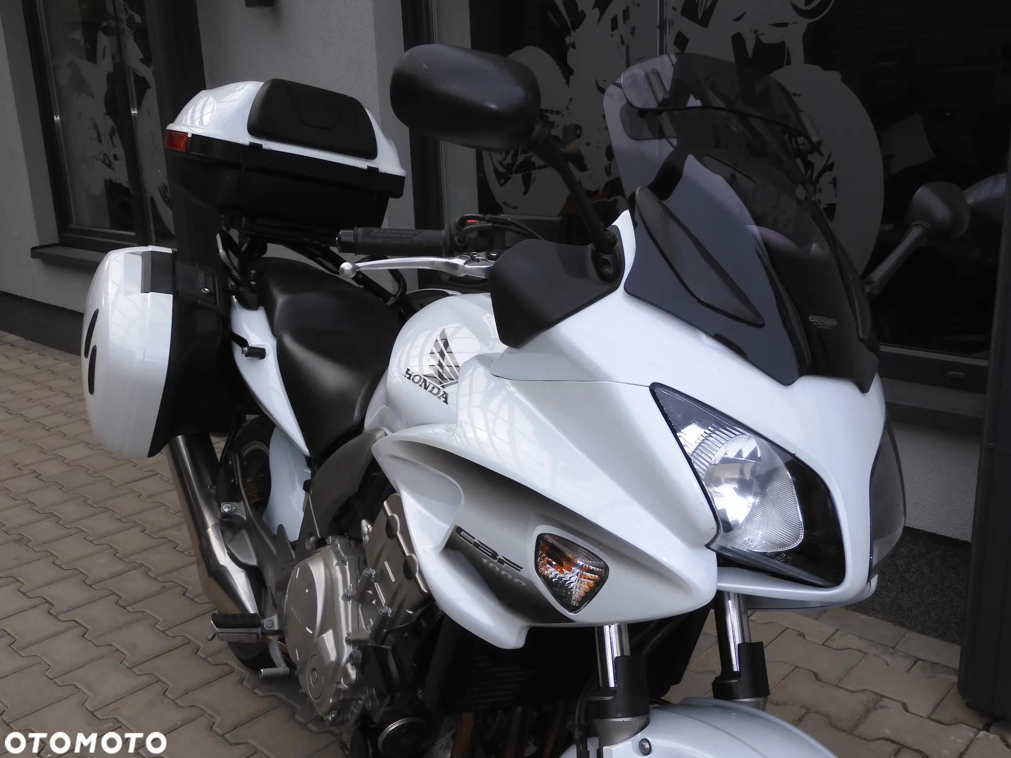 Honda CBF - 4