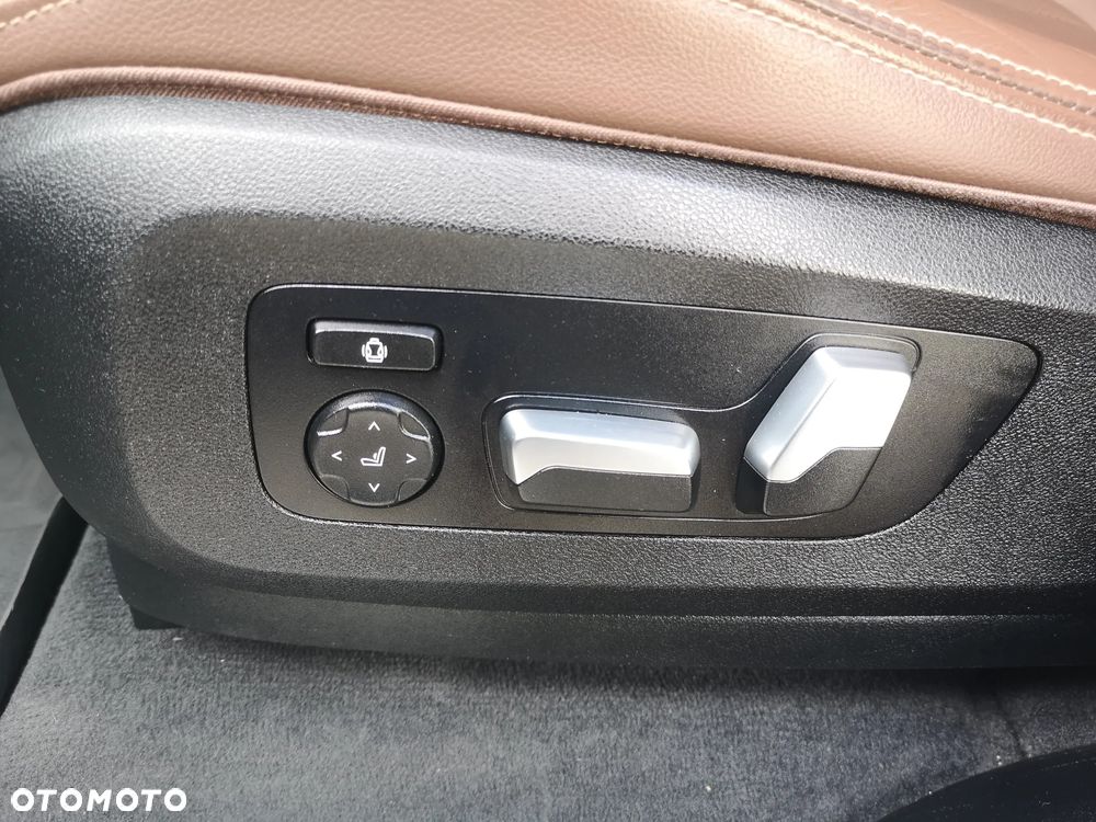 BMW X5 xDrive25d - 26