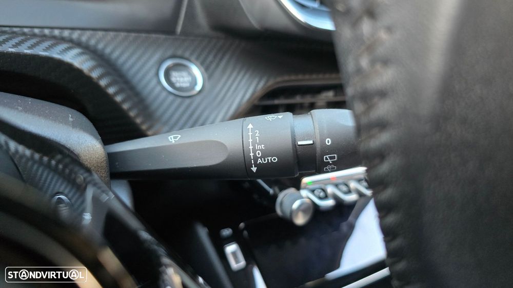 Peugeot e-208 Allure Pack - 17