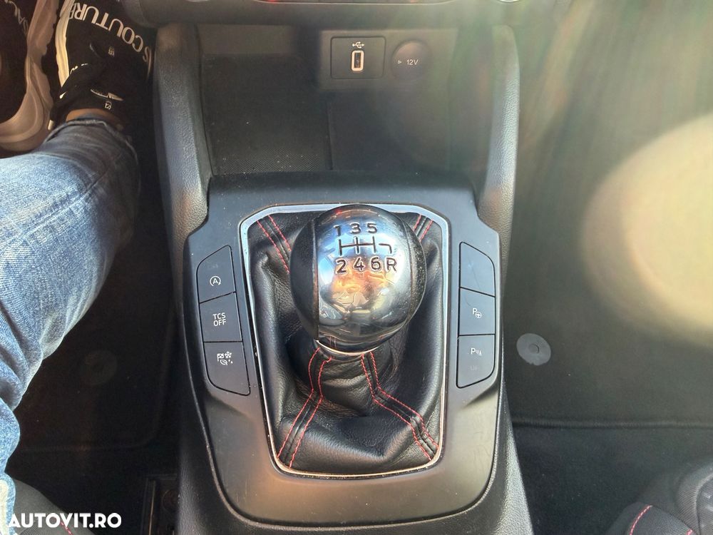 Ford Focus 1.0 EcoBoost Connected - 12