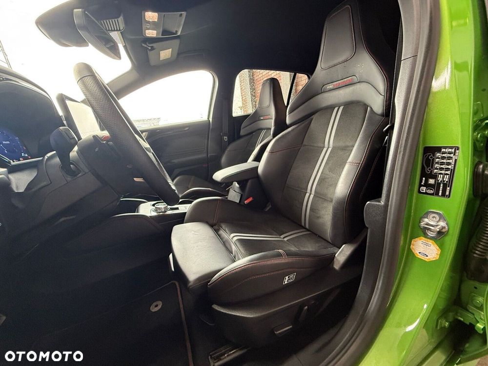 Ford Focus - 13