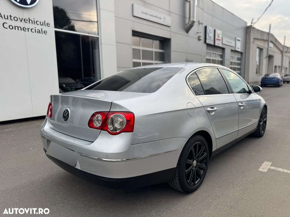 Volkswagen Passat - 4