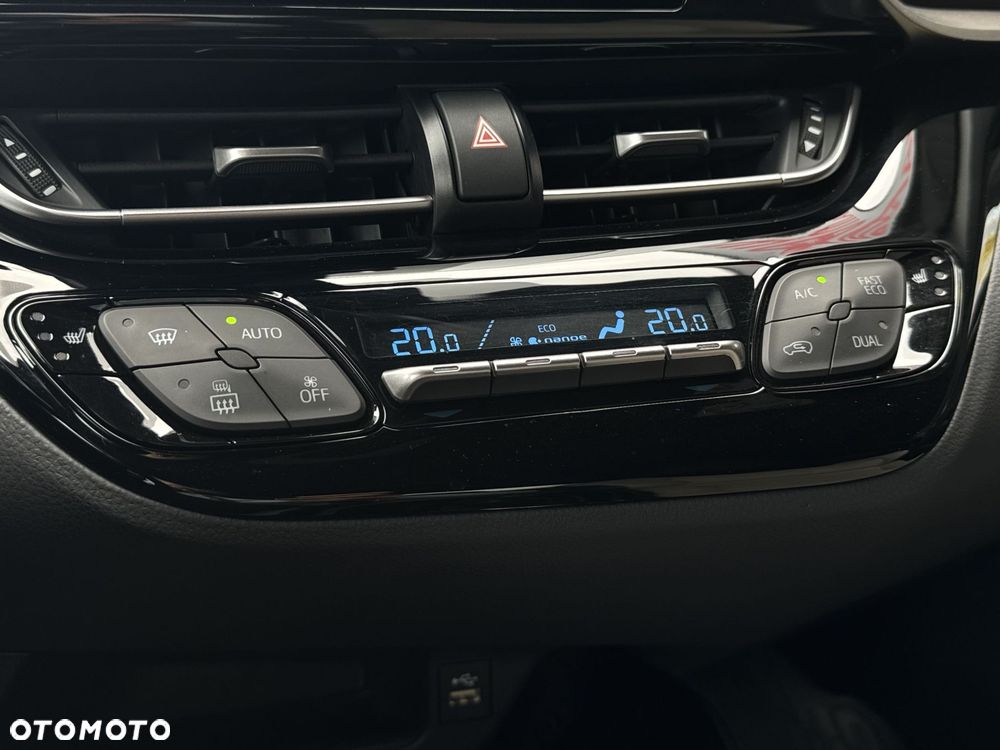 Toyota C-HR 2.0 Hybrid Executive - 26