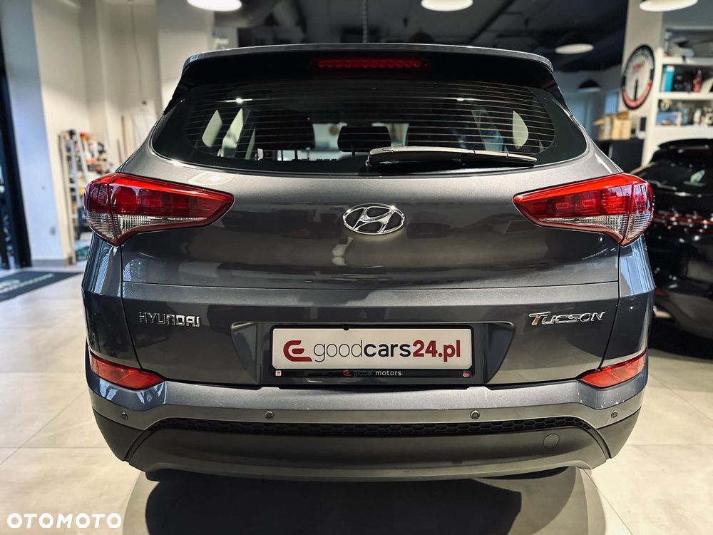 Hyundai Tucson 1.7 CRDI BlueDrive Classic 2WD - 17