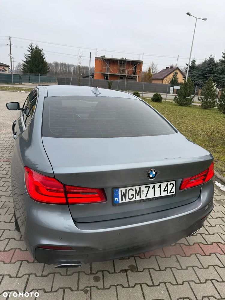 BMW Seria 5 530d xDrive Sport - 8