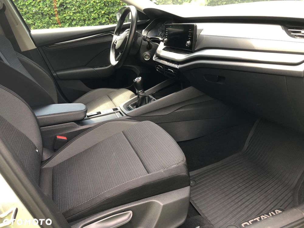 Skoda Octavia 1.5 TSI GPF ACT Ambition - 17