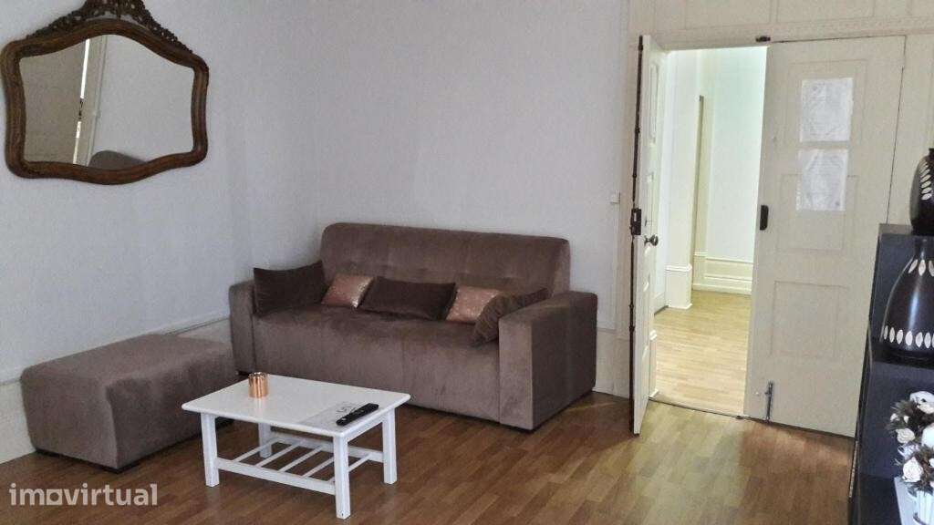 Quarto com Wc a 250m da Universidade - Grande imagem: 5/10