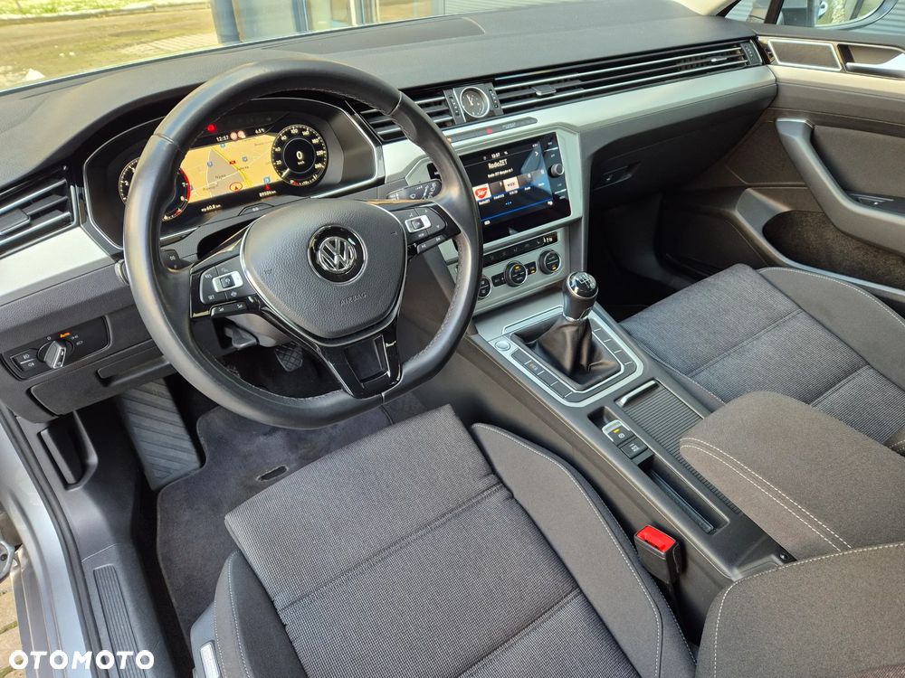 Volkswagen Passat Variant 1.5 TSI EVO Comfortline - 8