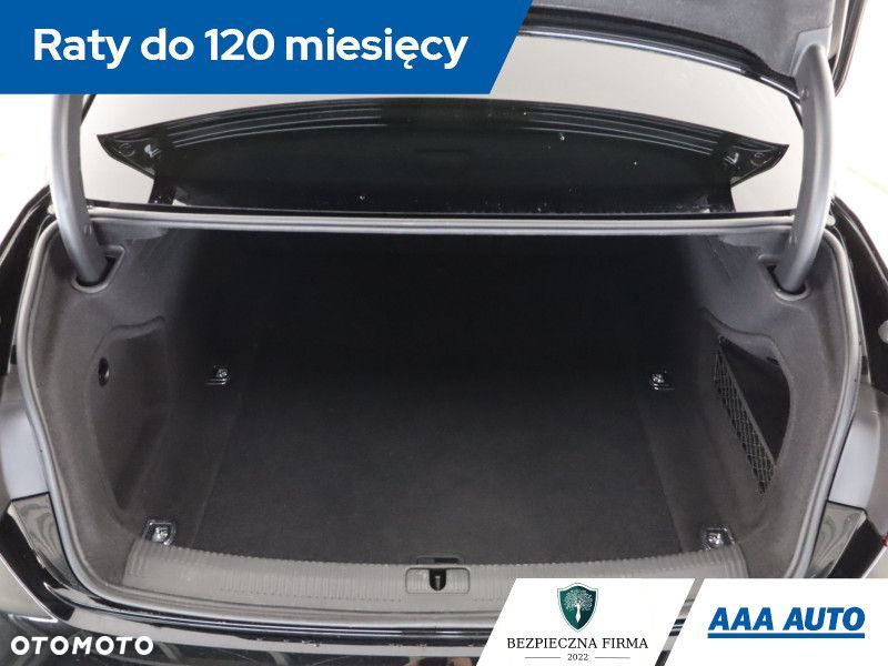 Audi A4 Limousine - 16