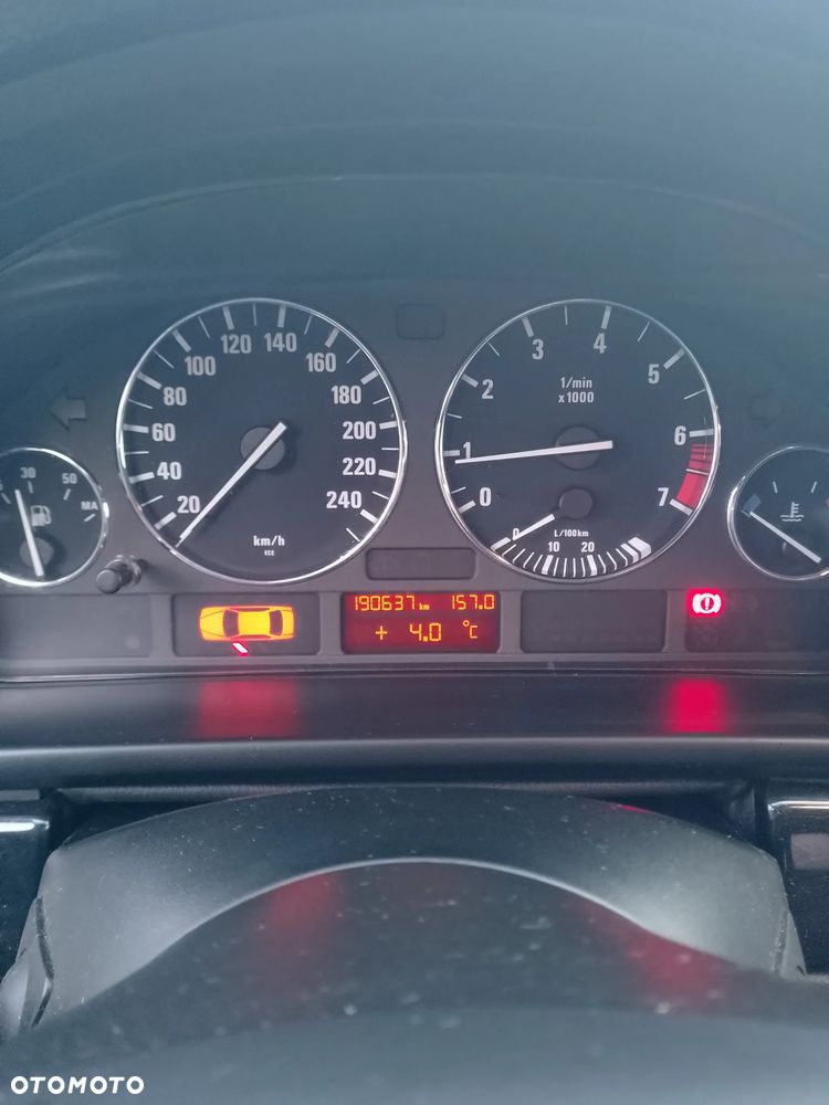 BMW Seria 5 - 16