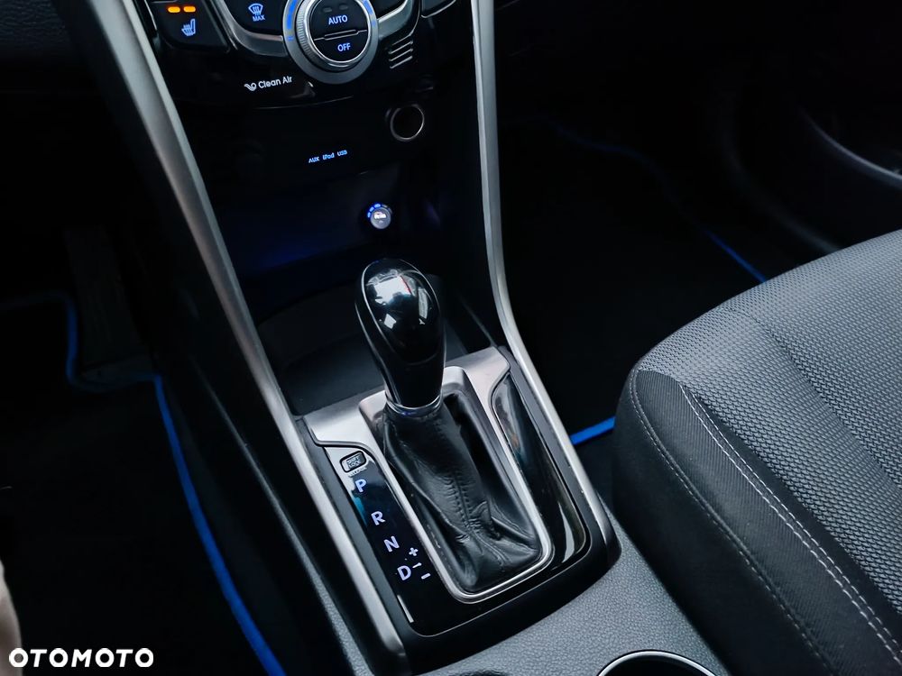 Hyundai i30 1.6 Automatik Trend - 20