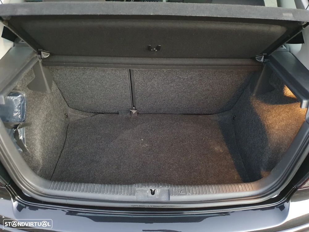 VW Polo 1.2 Highline - 29