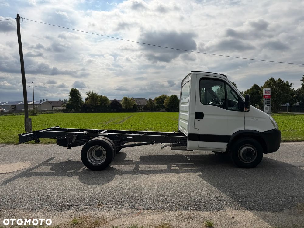 Iveco 60C18 * 3.0 / 180KM * Rama do zabudowy * Rozstaw osi: 3.45m * - 9