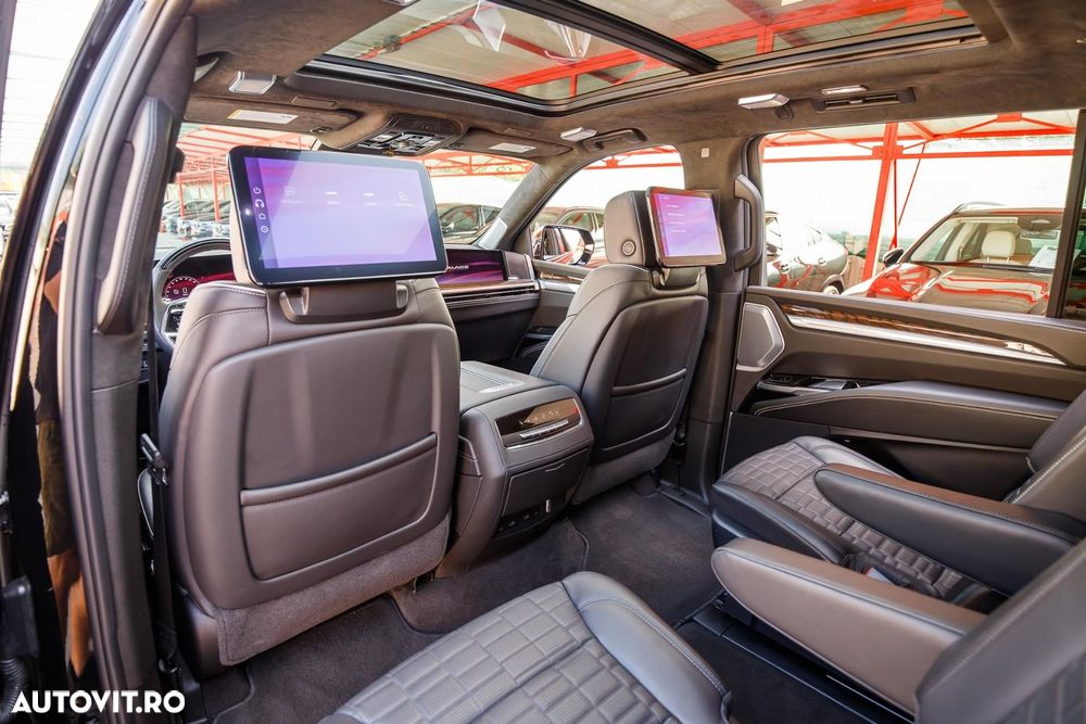 Cadillac Escalade - 14