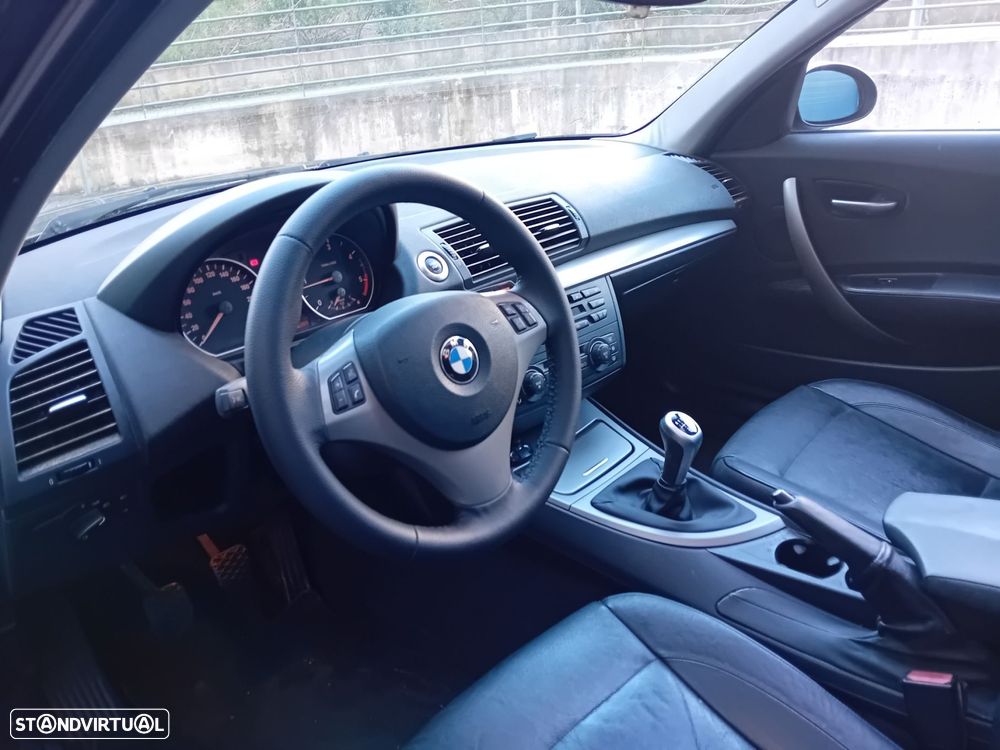 BMW 120 d Sport - 15