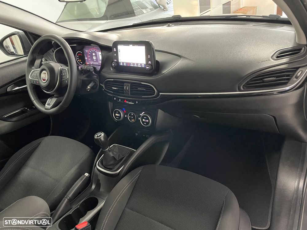 Fiat Tipo 1.3 MultiJet City Life — fotografia 15