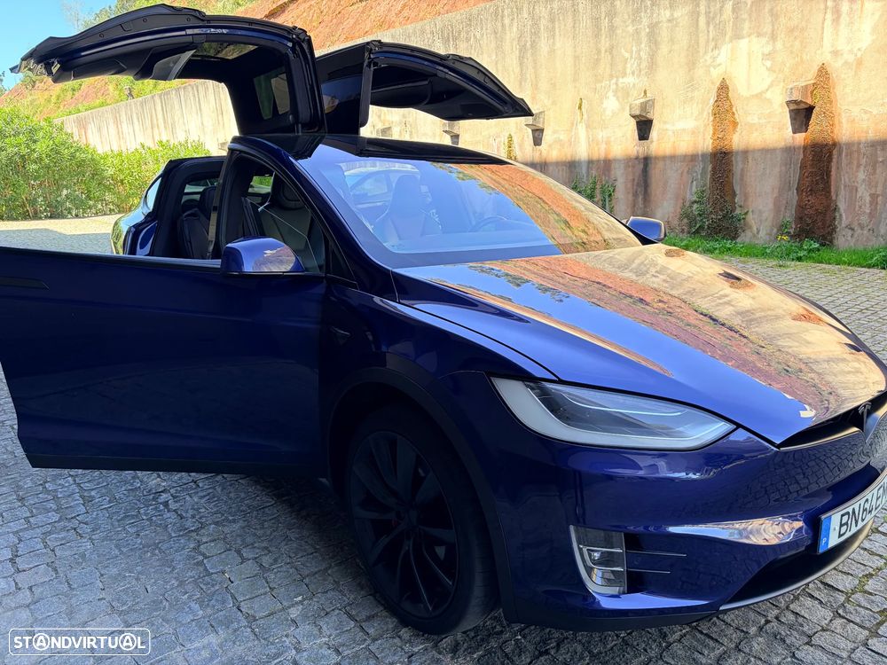 Tesla Model X P100D - 10