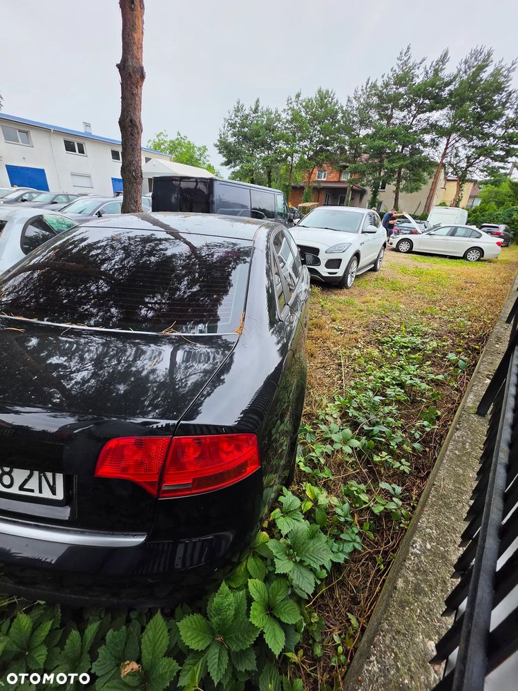 Audi A4 Limousine - 3