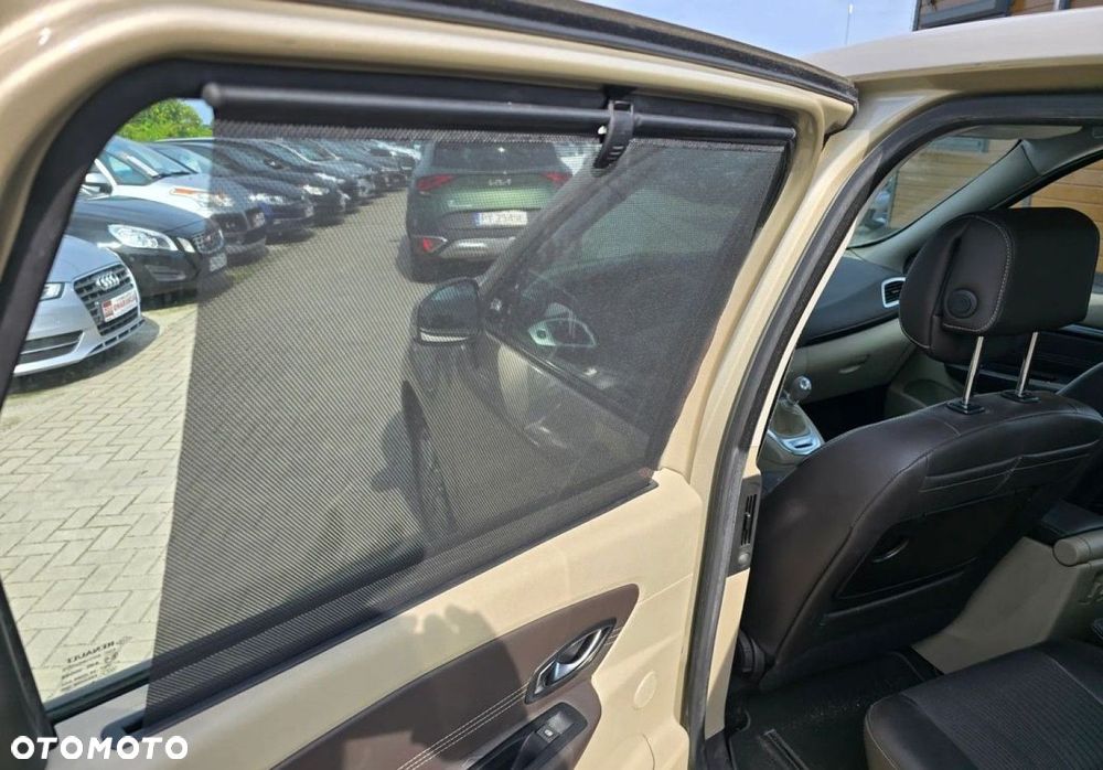 Renault Scenic - 11