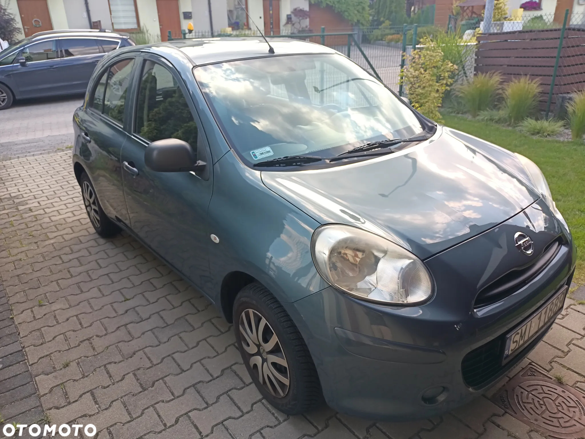 Nissan Micra - 2