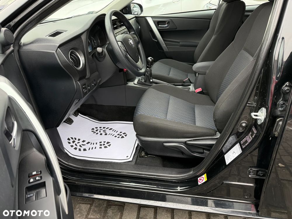Toyota Auris 1.6 Active - 10
