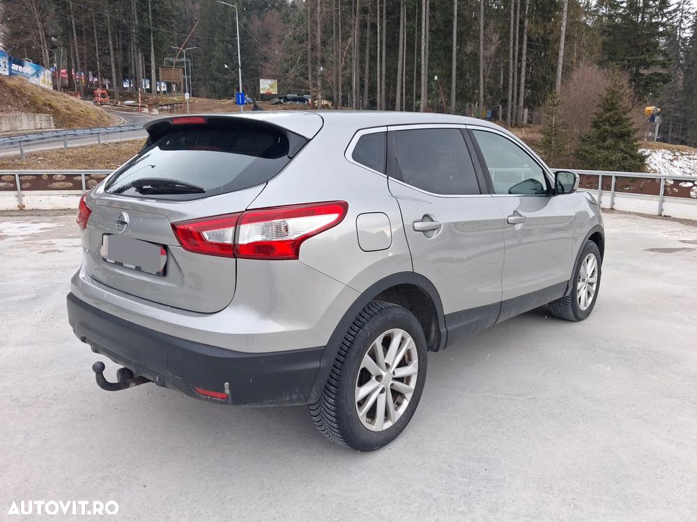 Nissan Qashqai 1.6L dCi Start/Stop 4X4-i N-Connecta - 5