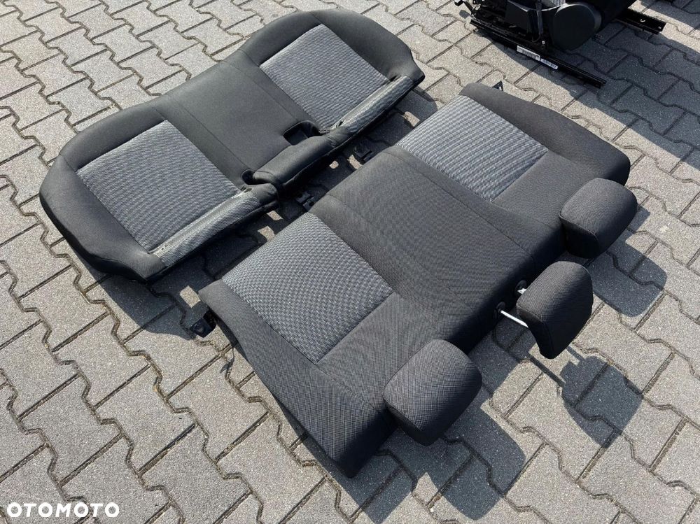 KOMPLET FOTELI + BOCZKI MERCEDES A W177 SEDAN 2021 - 1
