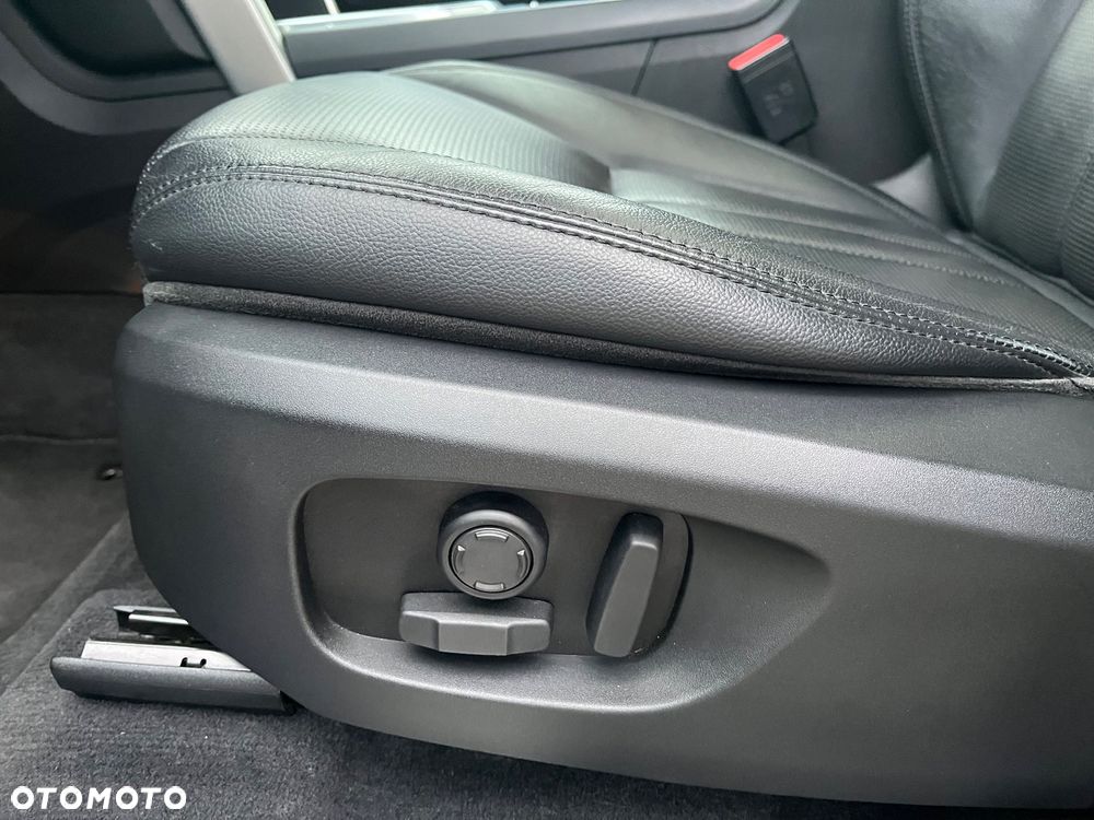 Land Rover Discovery Sport D150 HSE - 14