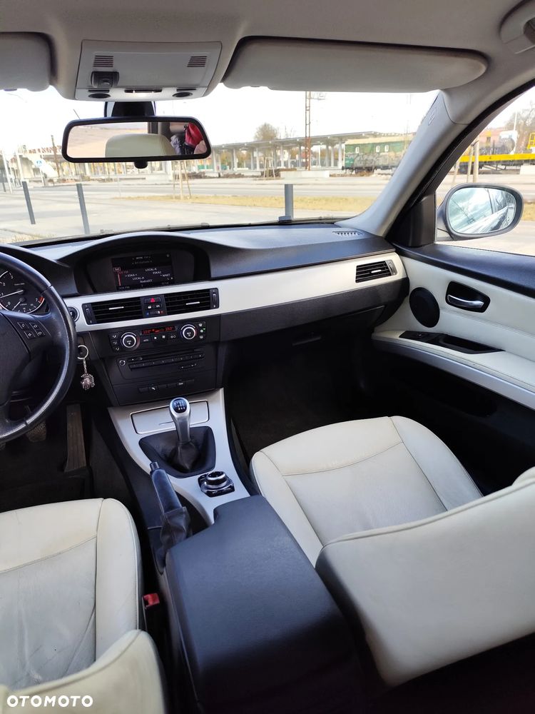 BMW Seria 3 - 29