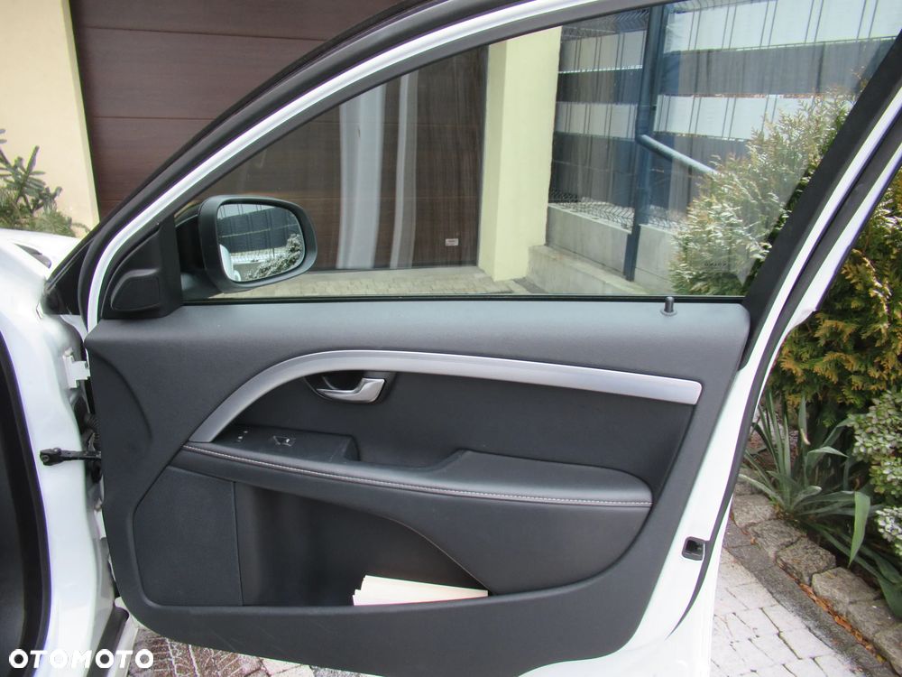 Volvo V70 D3 Geartronic Black Edition - 19